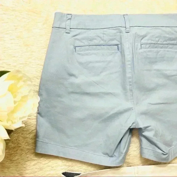 2 Pair of Tommy Hilfiger White & Blue Chino Flat Front Shorts Size 6 & 8 - Picture 8 of 11